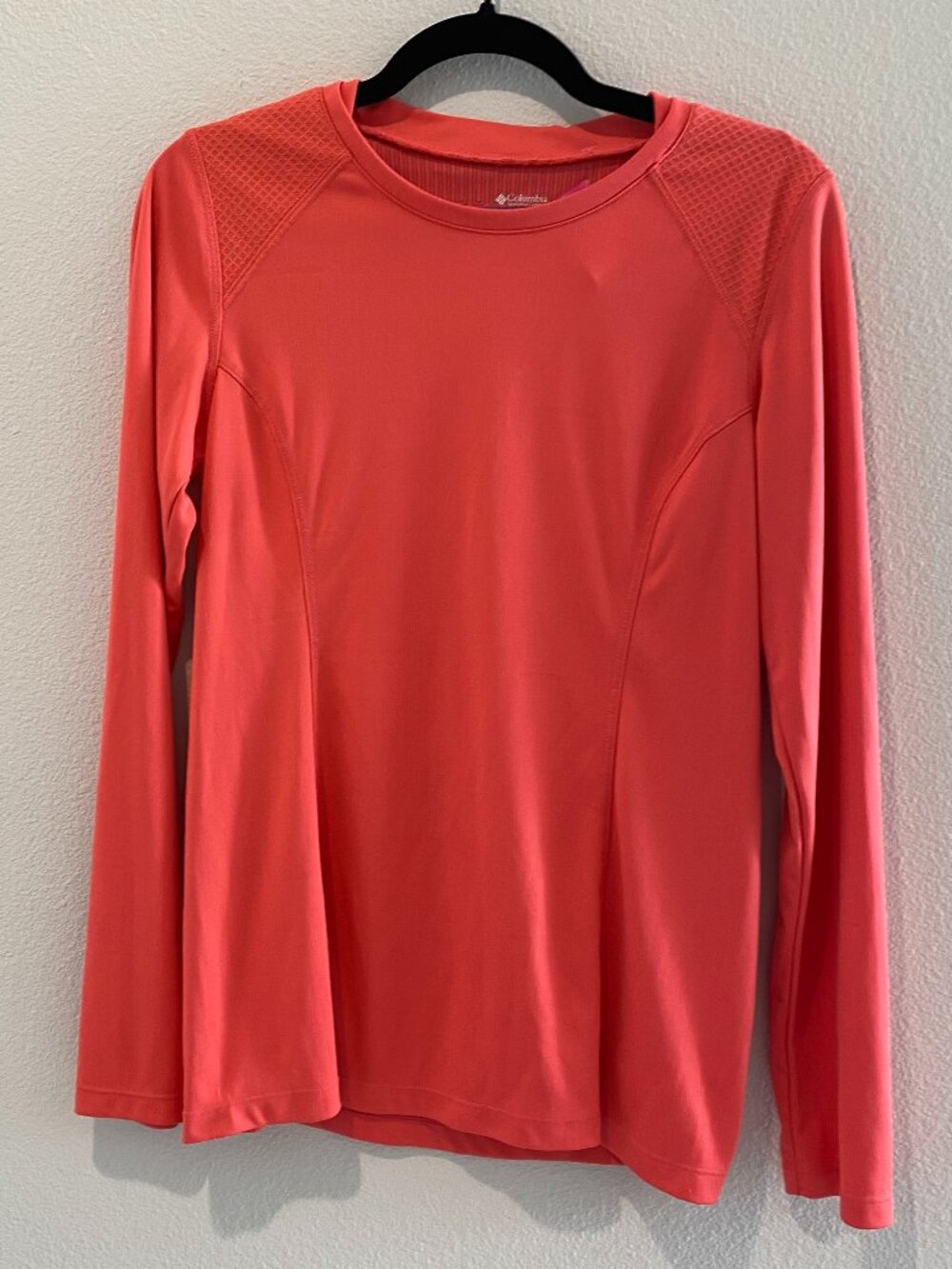 Columbia Freezer Coil Women's Coral Crew Neck Mesh Paneled Long Sleeve Top M